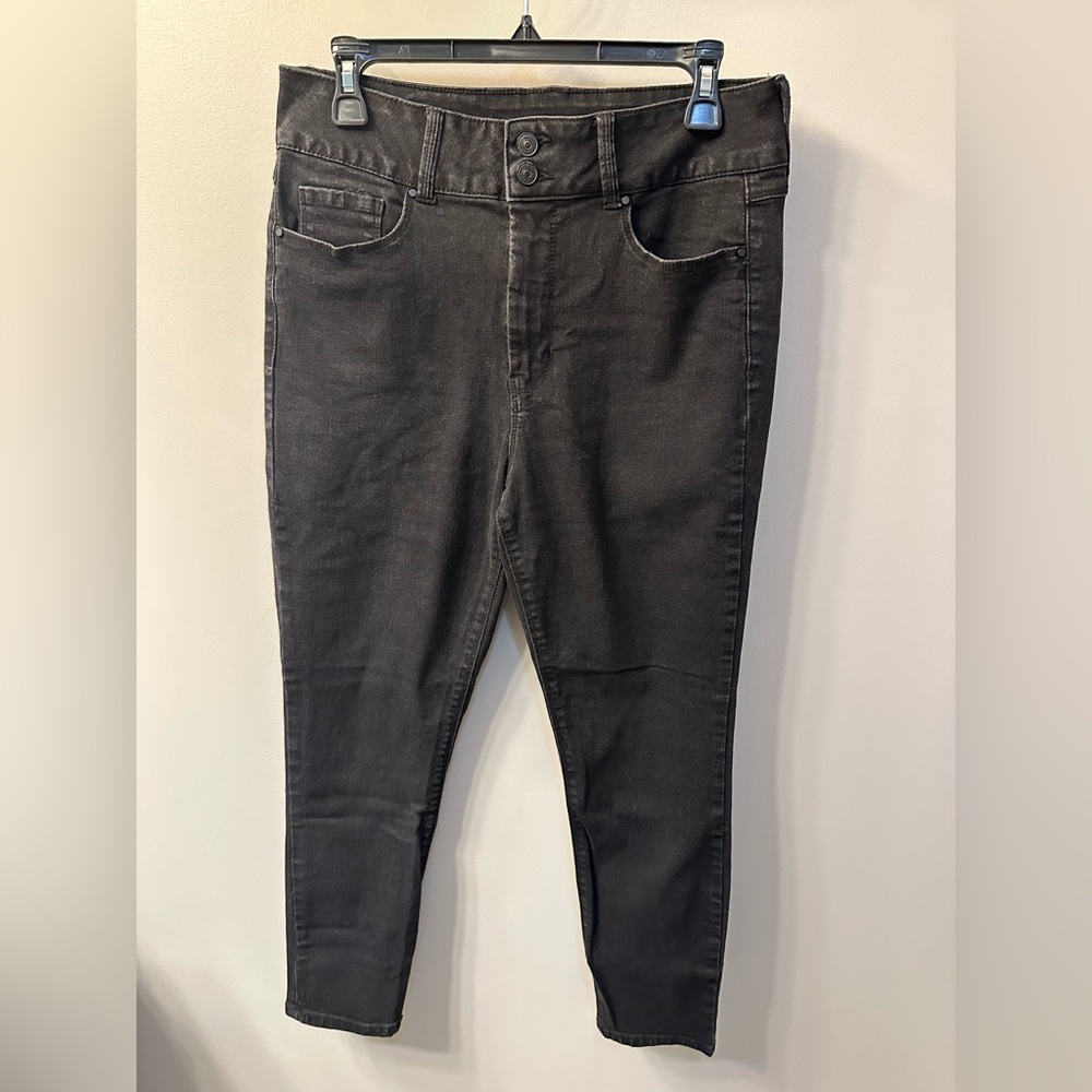 Women’s Skinny Black Jeans Size 12